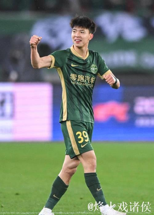 王钰栋：获最佳新人是运气好。留洋？保密！