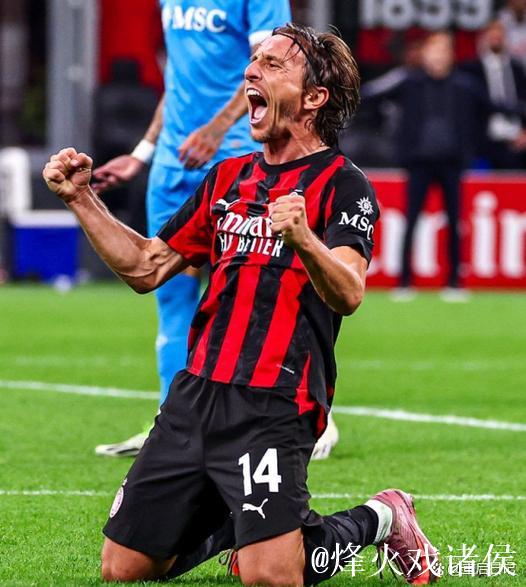 皇马后悔么？40岁魔笛仍不老！助米兰领跑意甲+连续10轮踢满全场